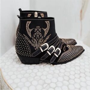 ANINE BING CHARLIE WOMENS 38 Black and Gold Studded Ankle‎ Boots leather